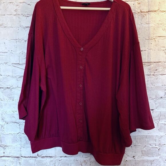 Torrid knit flare sleeve top - Picture 1 of 7